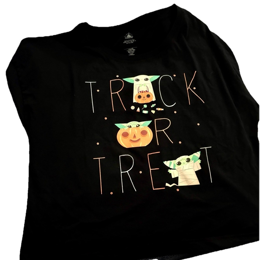 Disney Parks Star Wars Grogu Baby Yoda Trick or Treat Black T-shirt Sz 3L Women